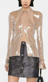 ANZUG MIT PAILLETTEN IN METALLISCHEM GOLD
